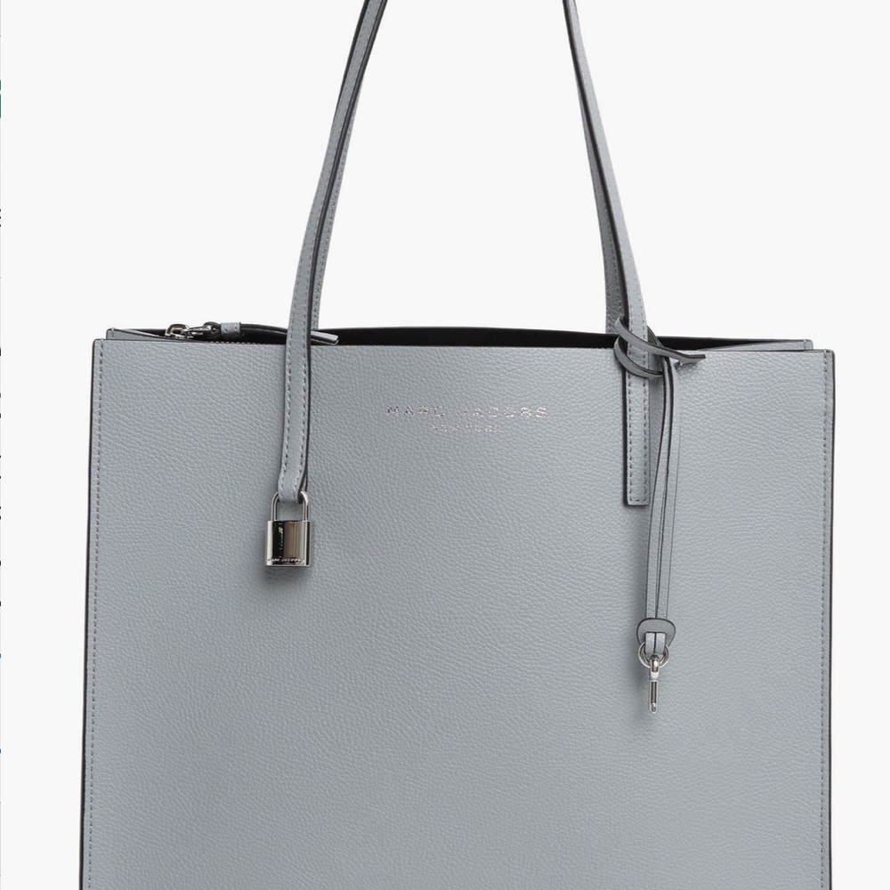 Marc Jacob’s Light Gray Tote Bag